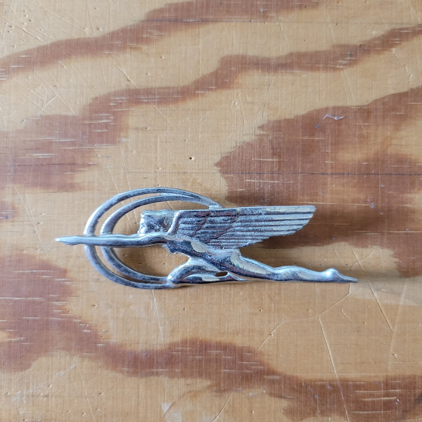 Vintage Art Deco-style silver-tone Mercury / winged goddess brooch