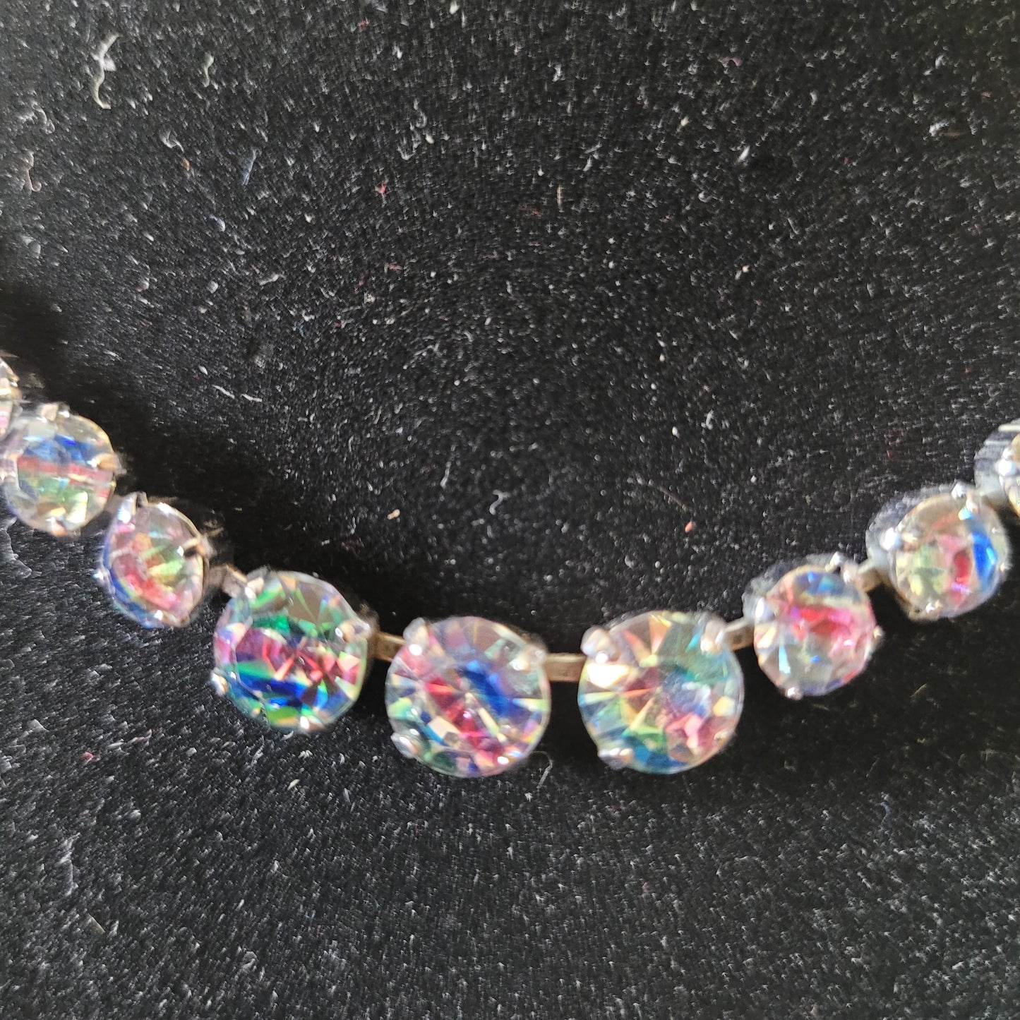circa. 1960s iris glass rhinestone necklace