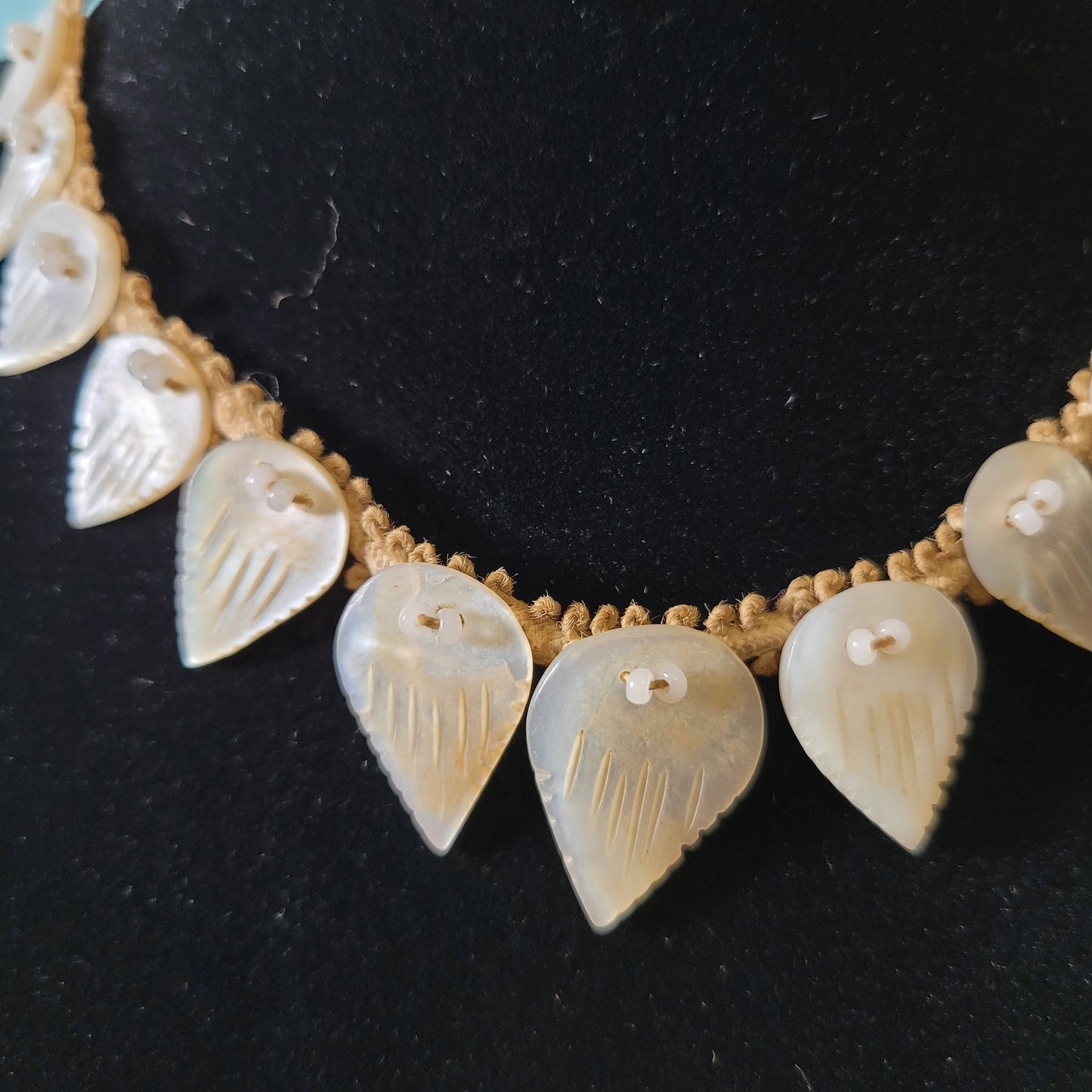 1930s/40s Mother of Pearl leaf drop hand knotted necklace