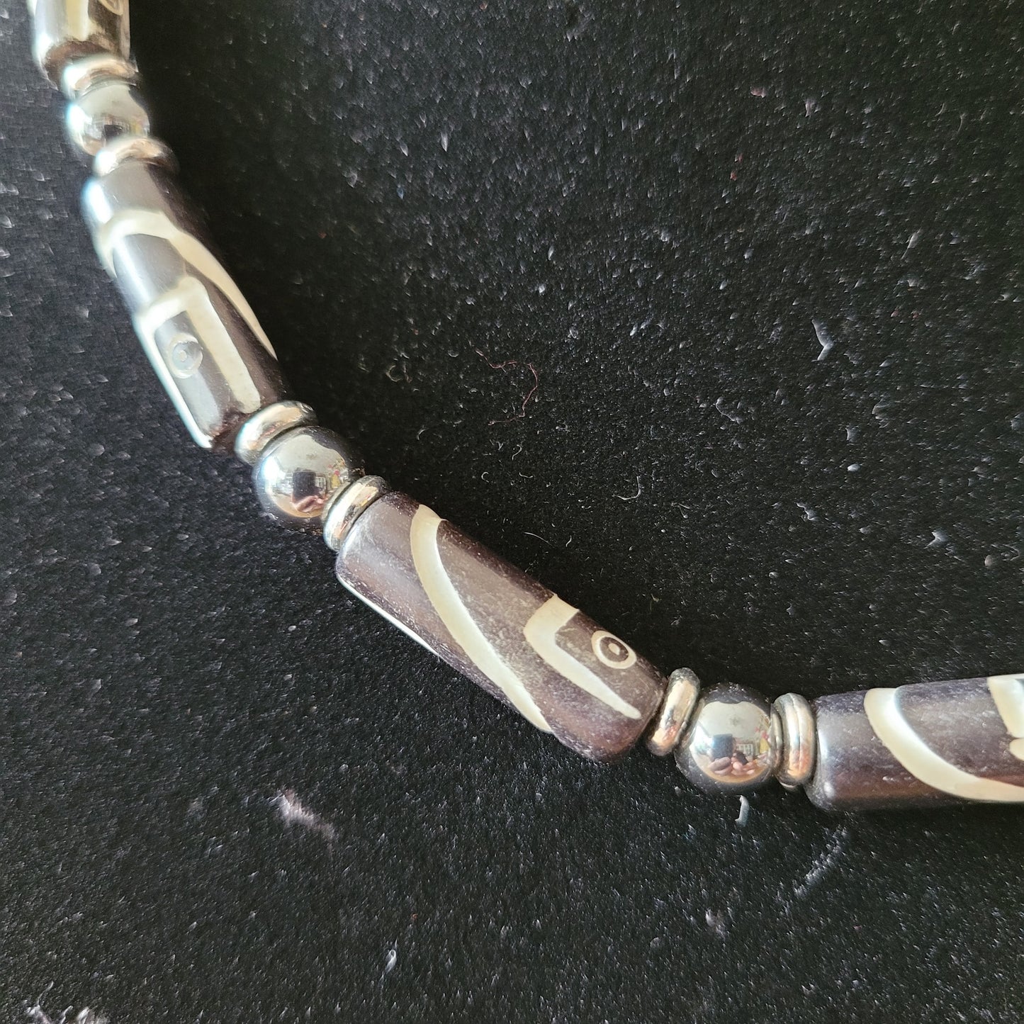 Y2K black & white faux bone geometric bead tribal style necklace