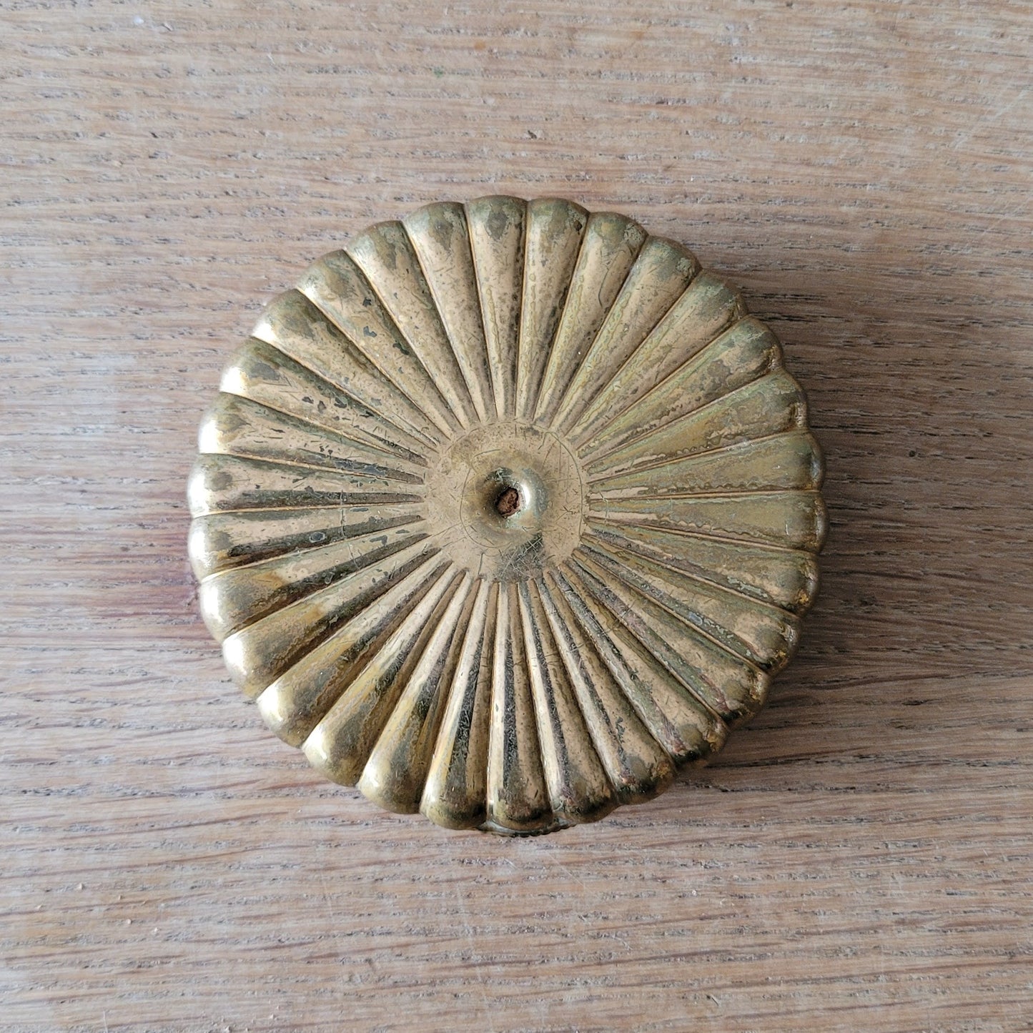 1950s gilt powder compact with tropical fish design