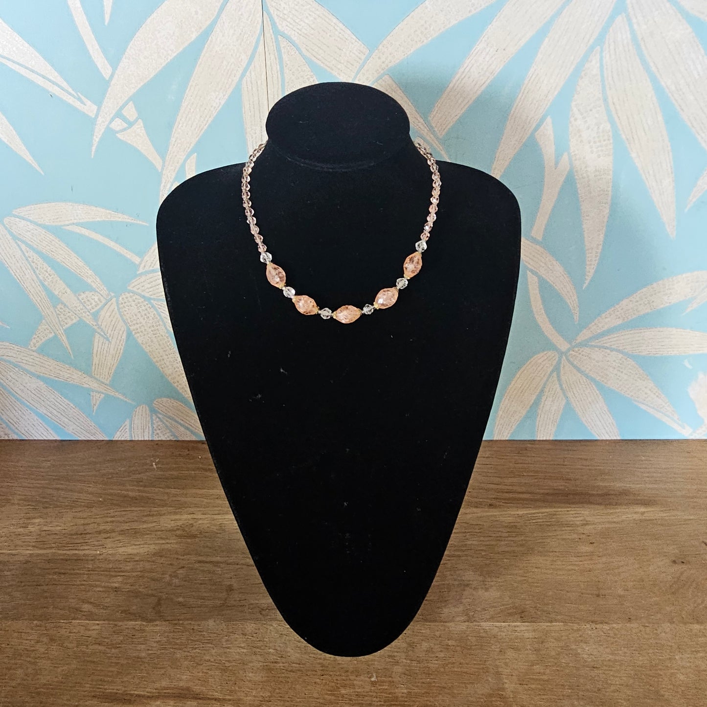 1960s pink & clear faceted glass bead necklace