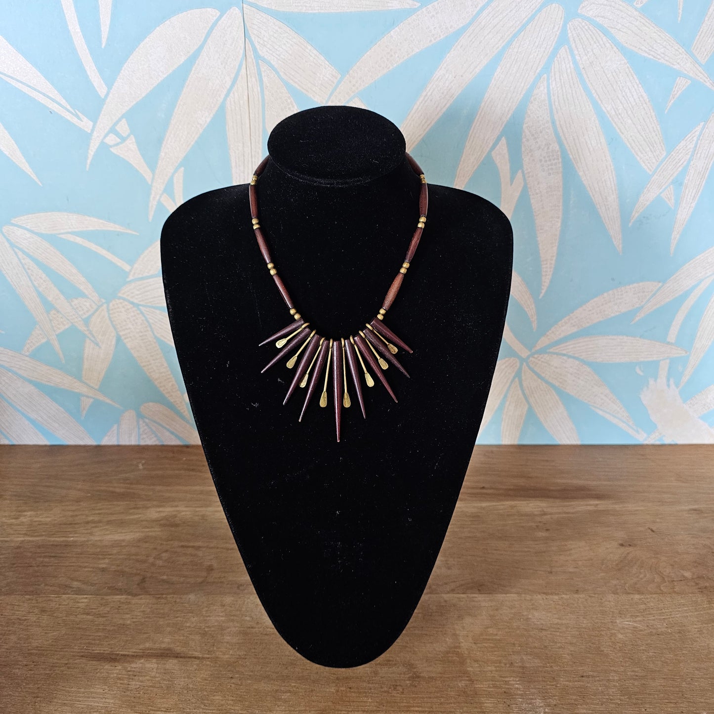1980s tribal-style wooden spike bead & brass tone statement necklace