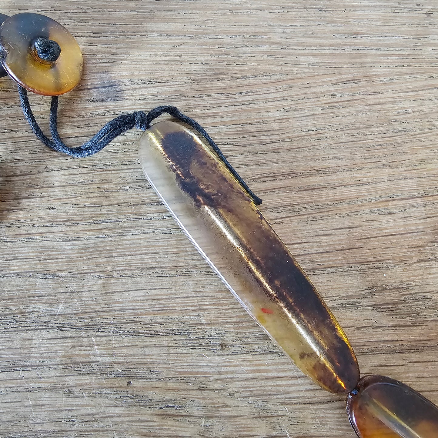 1970/80s faux tortoiseshell lucite bead cord necklace
