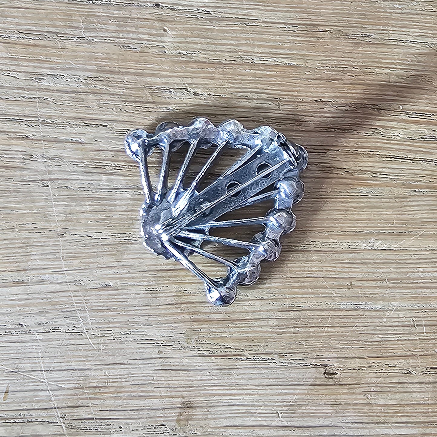 1980s Art Deco-style silver-tone anthemion fan brooch with crystal rhinestones