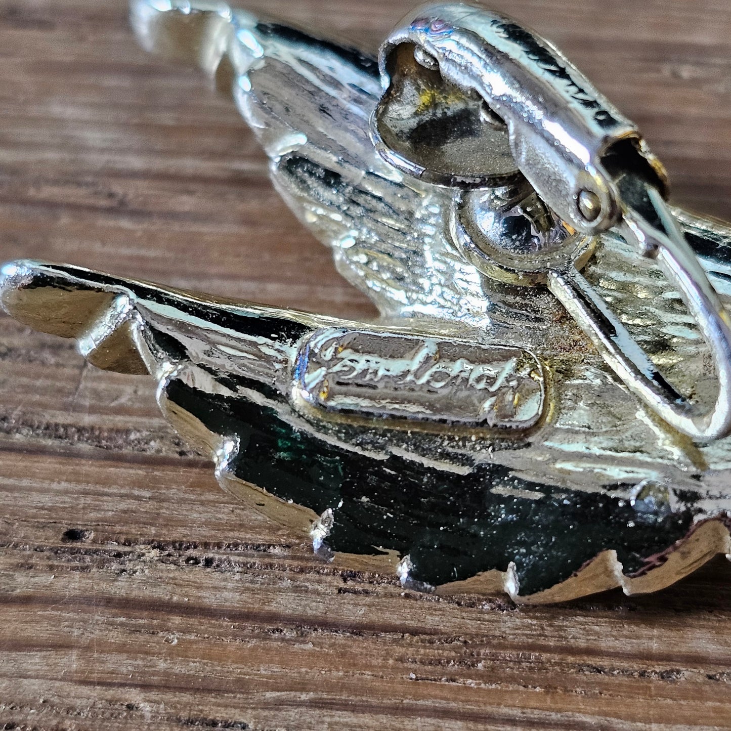 1960s Jewelcraft gold tone leaf clip on earrings