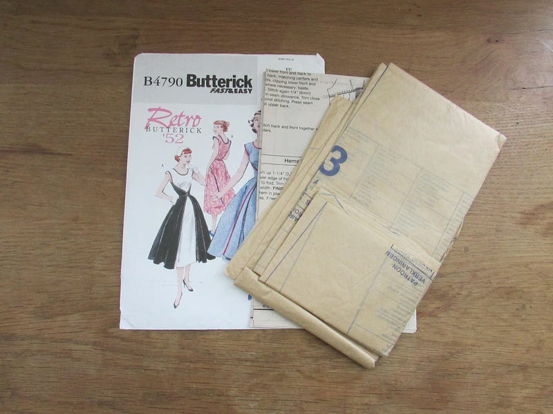 Uncut 2006 Butterick Retro'52 B4790 sewing pattern for 1950s misses' wrap dress, sizes 16-22 (complete)