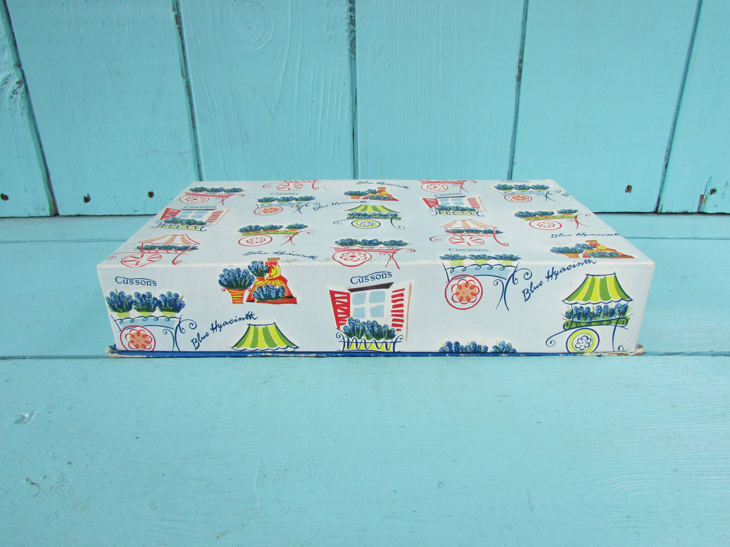 circa. 1960s unused Cussons Blue Hyacinth bath/toiletries gift set, boxed