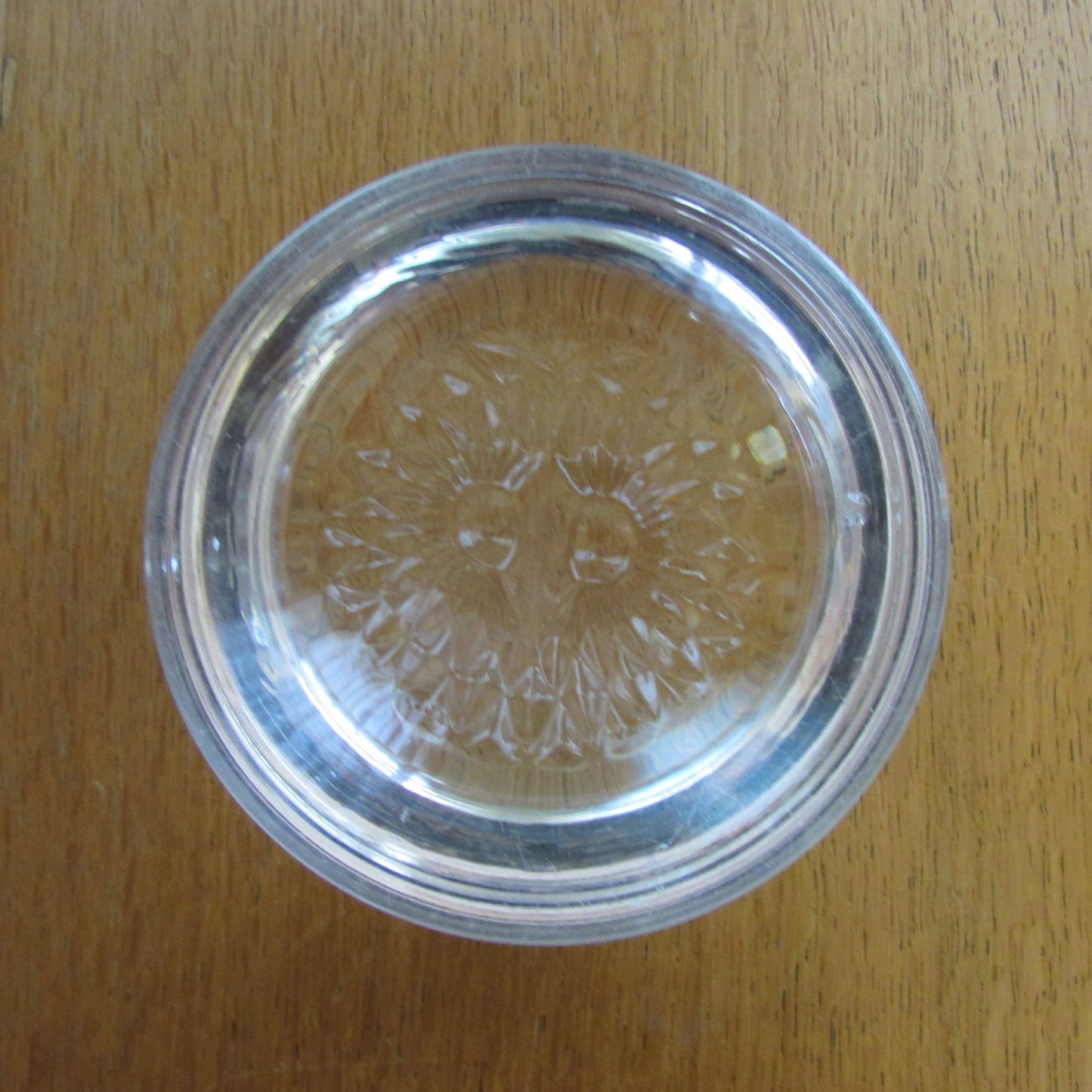Late 20th-century heavy crystal glass owl intaglio paperweight