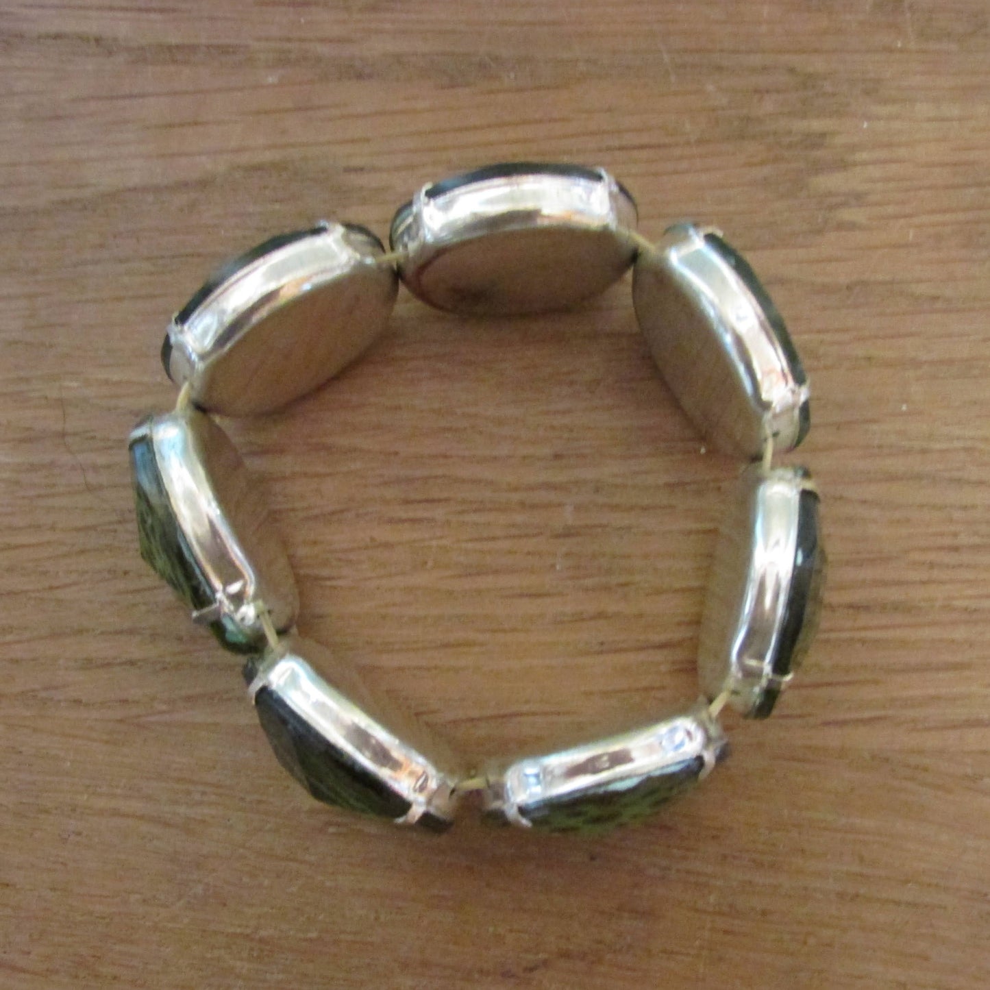 1980s/90s green animal print acrylic plastic disc stretch bracelet