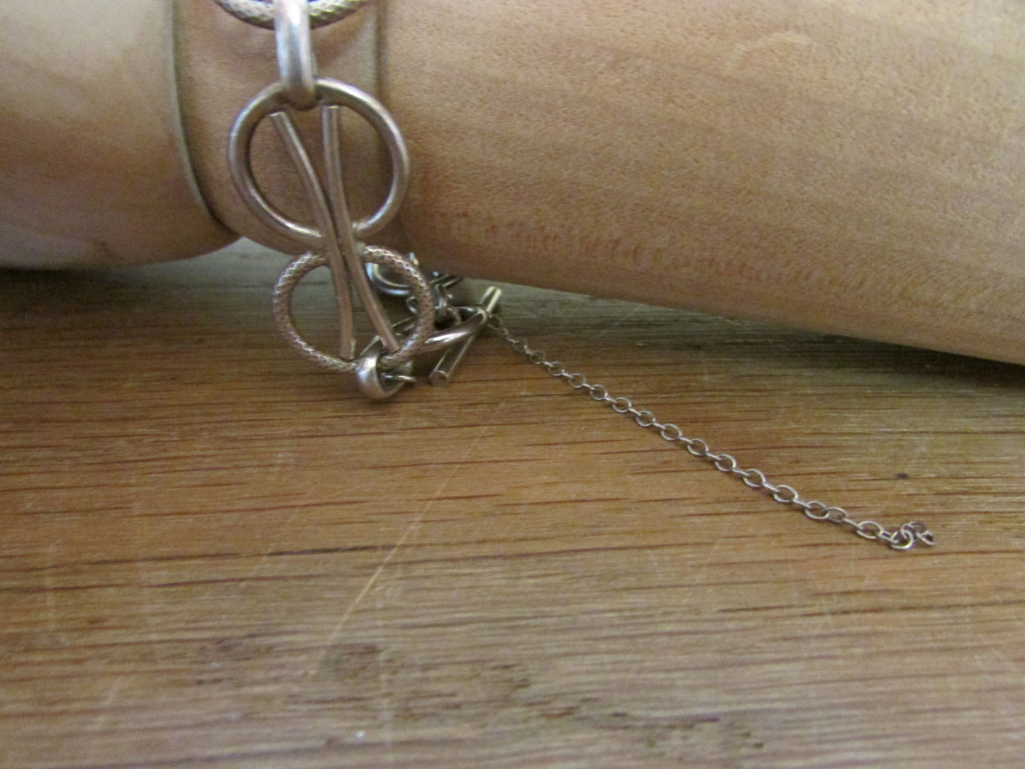 Vintage Italian silver-tone chain paired link circles bracelet