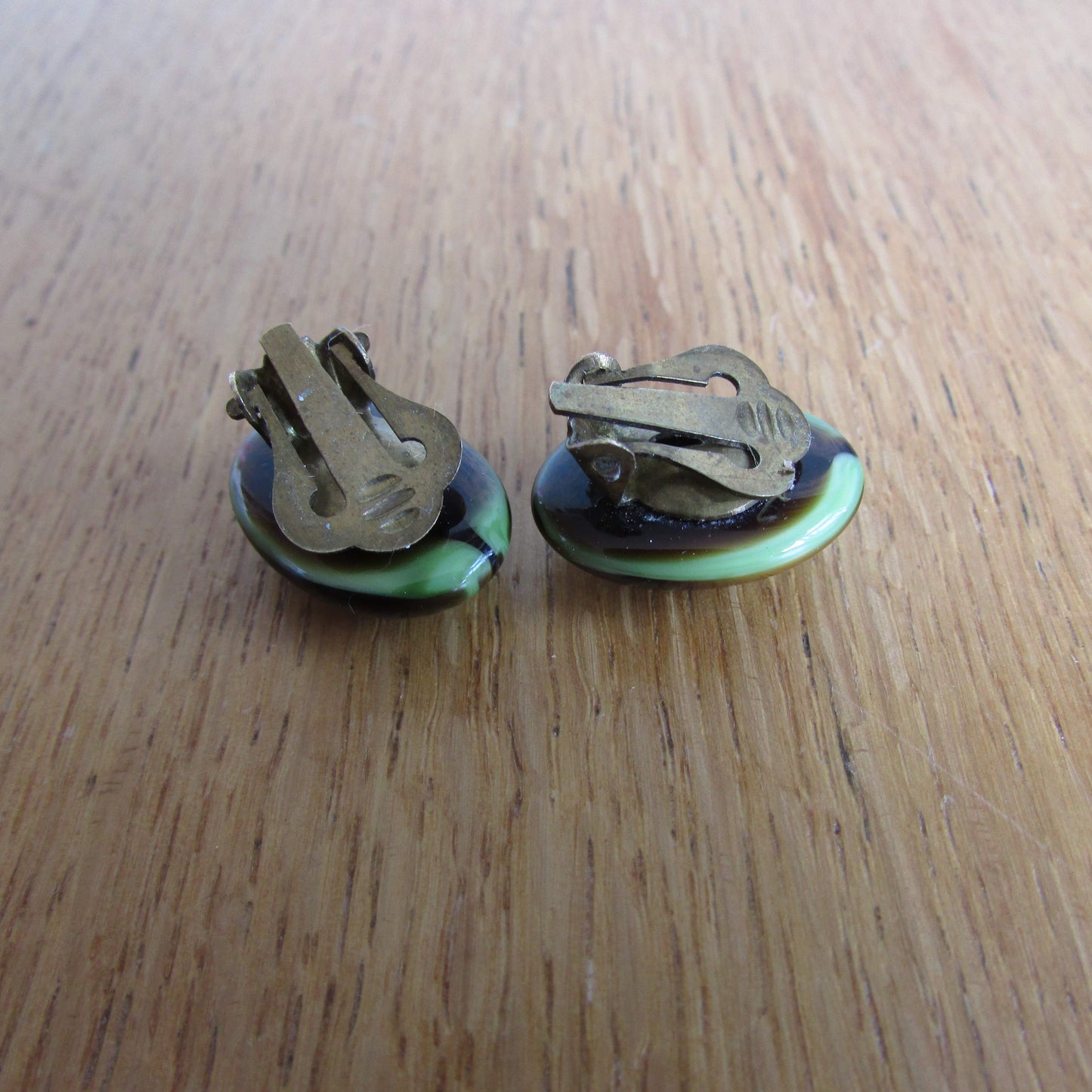 1960s peacock eye glass cabochon oval clip-on earrings