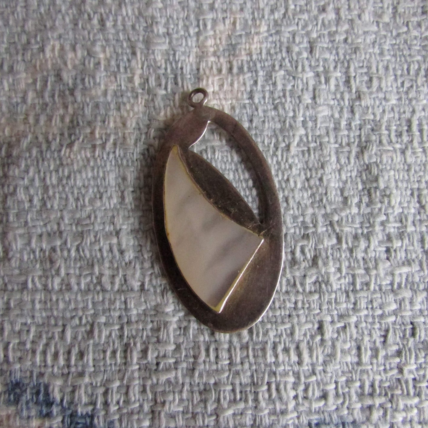 circa. 1970s sterling silver & Mother of Pearl oval pendant