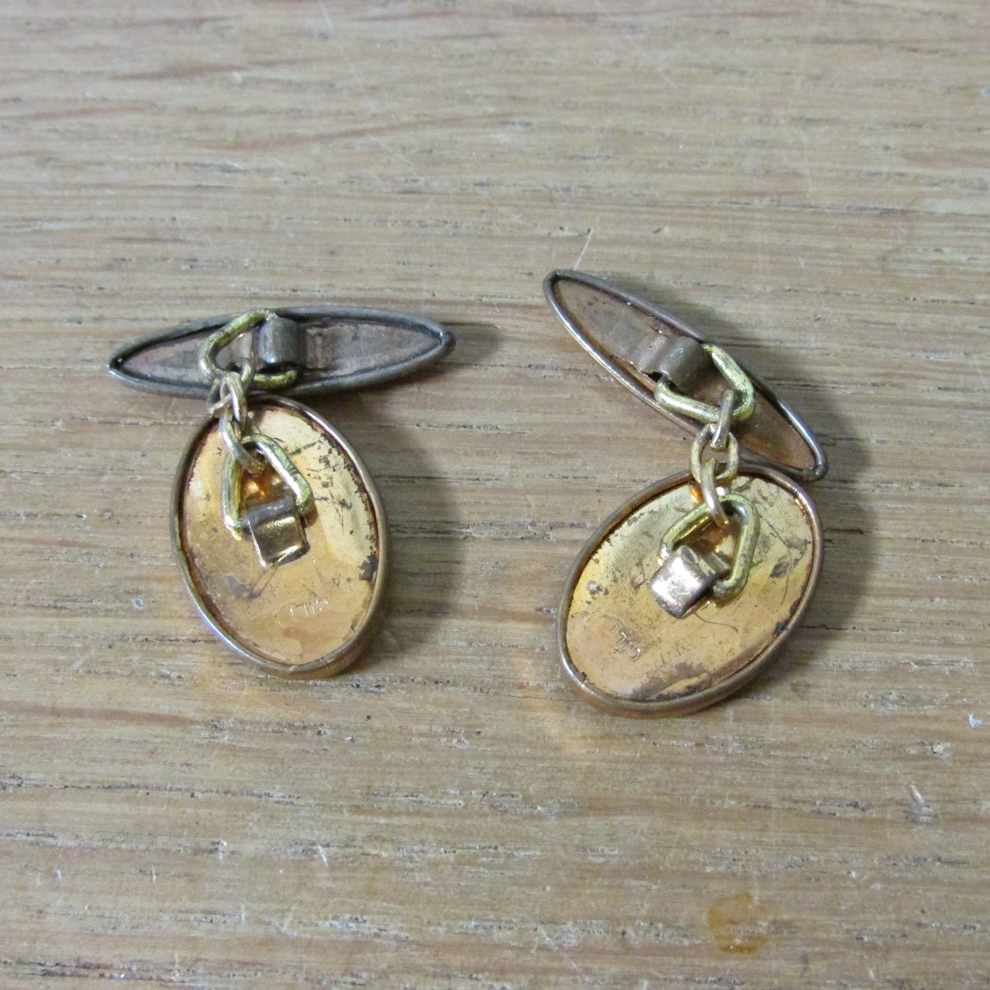 1950s/60s gold-tone cufflinks with yellow marbled plastic panels
