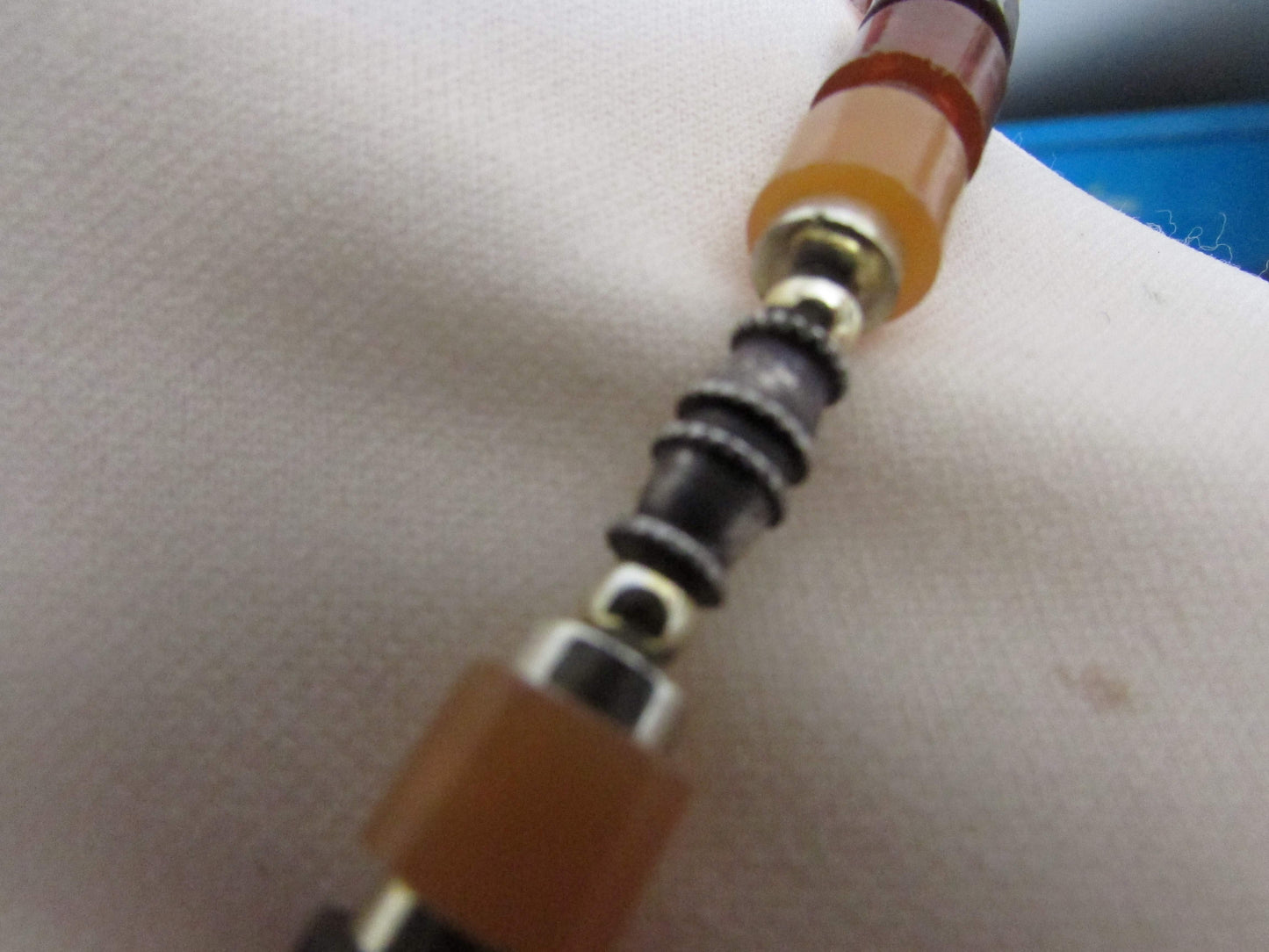 Y2K brown & amber tone plastic disc bead necklace