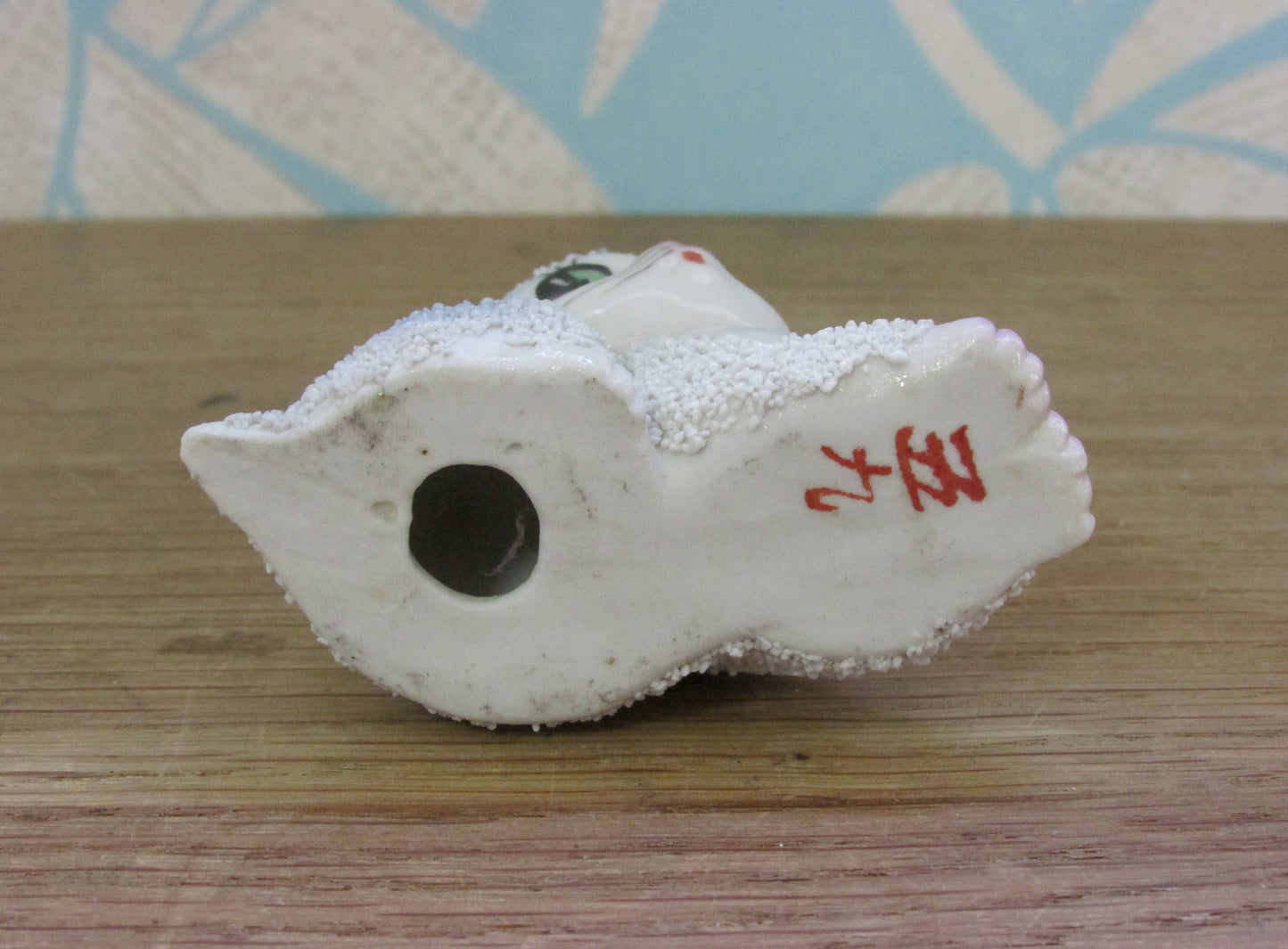 Pair of 1950s sugar textured/spaghetti kitten ornaments, marked foreign