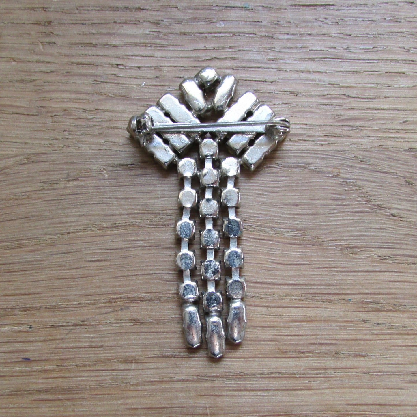 1960s Art Deco-style rhinestone & diamante drop brooch