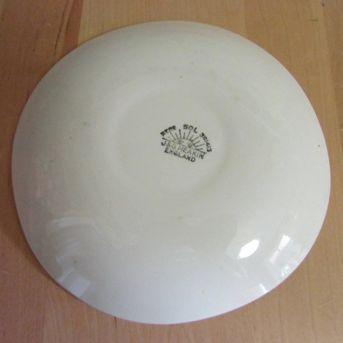 Set of 6 1960s J&G Meakin Sol "Flamenco" red poinsettia patterned saucers