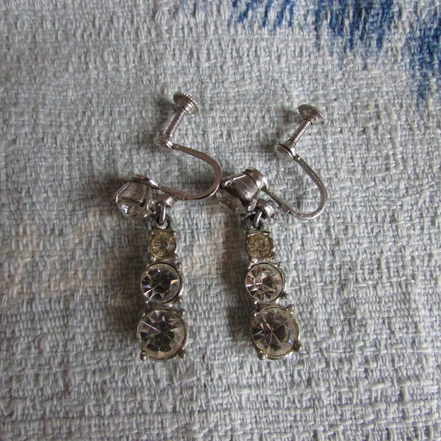 1940s/50s diamanté drop screw-back earrings