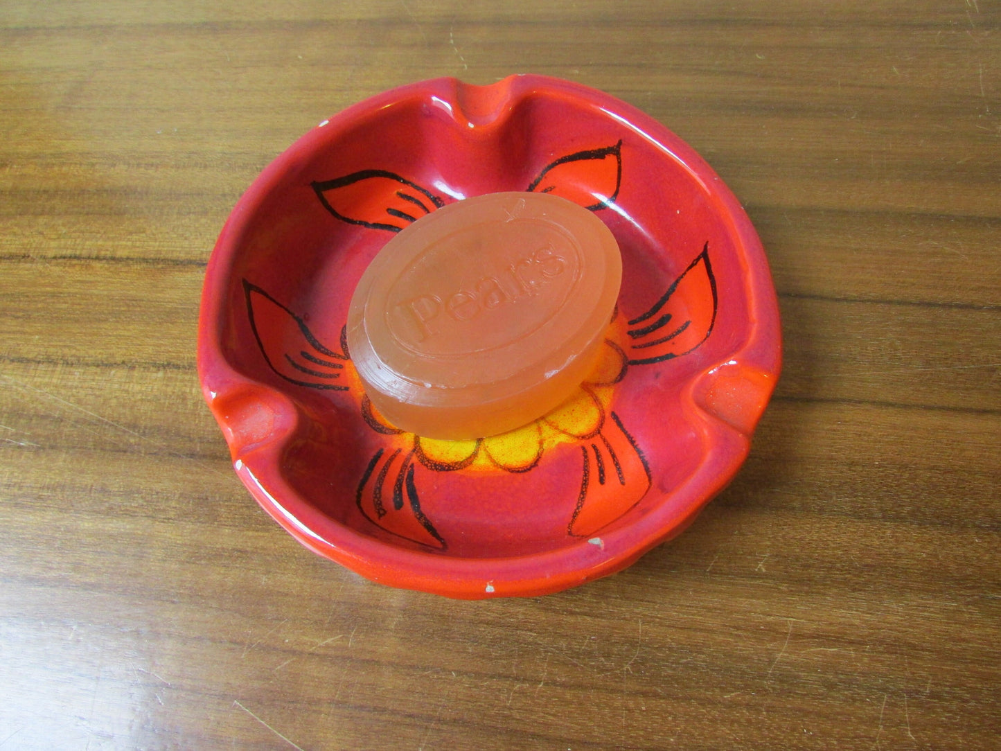 1960s Italian ceramic orange & yellow flower detail ashtray