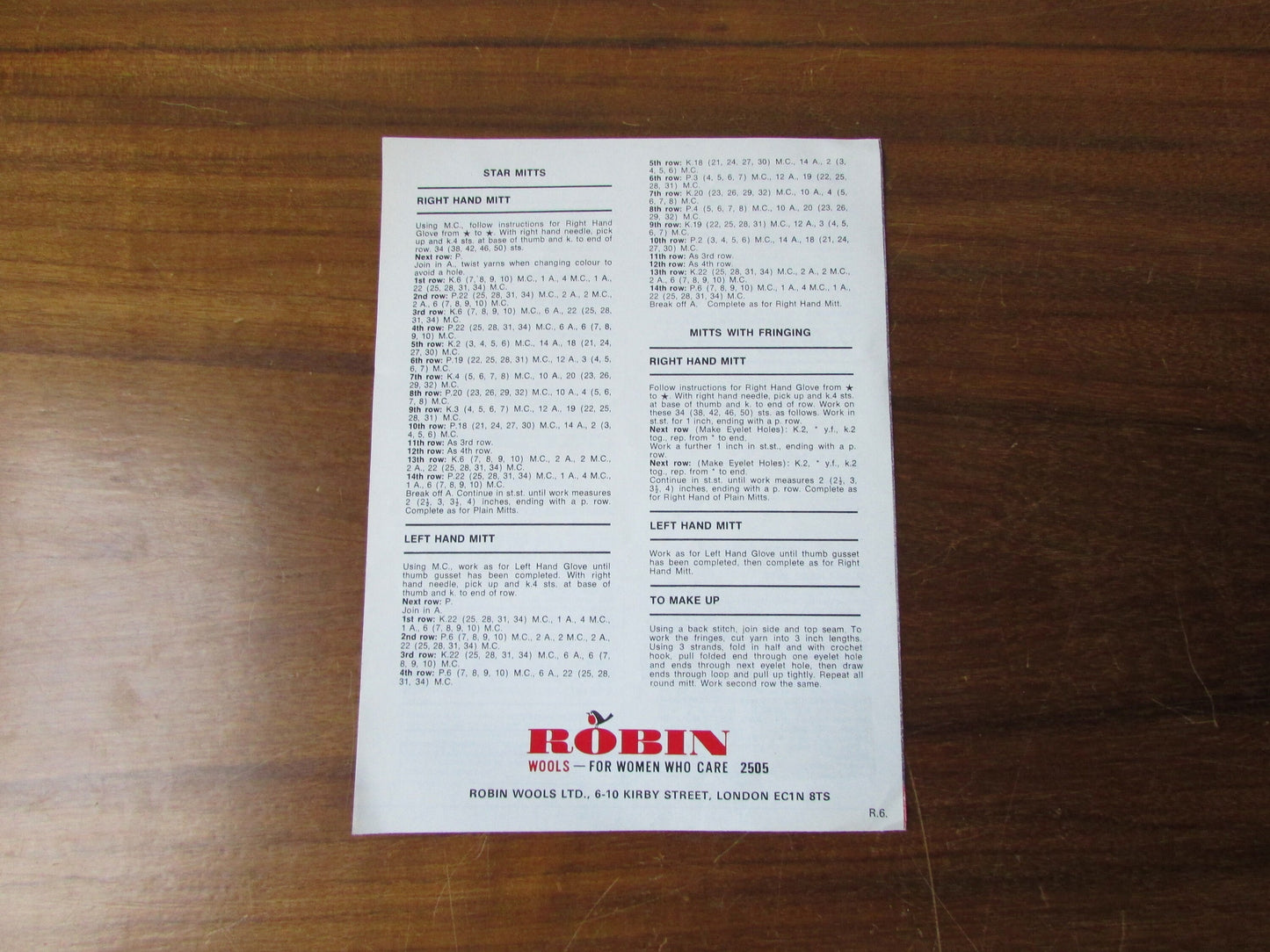 Vintage Robin 2505 knitting pattern for gloves and mitts