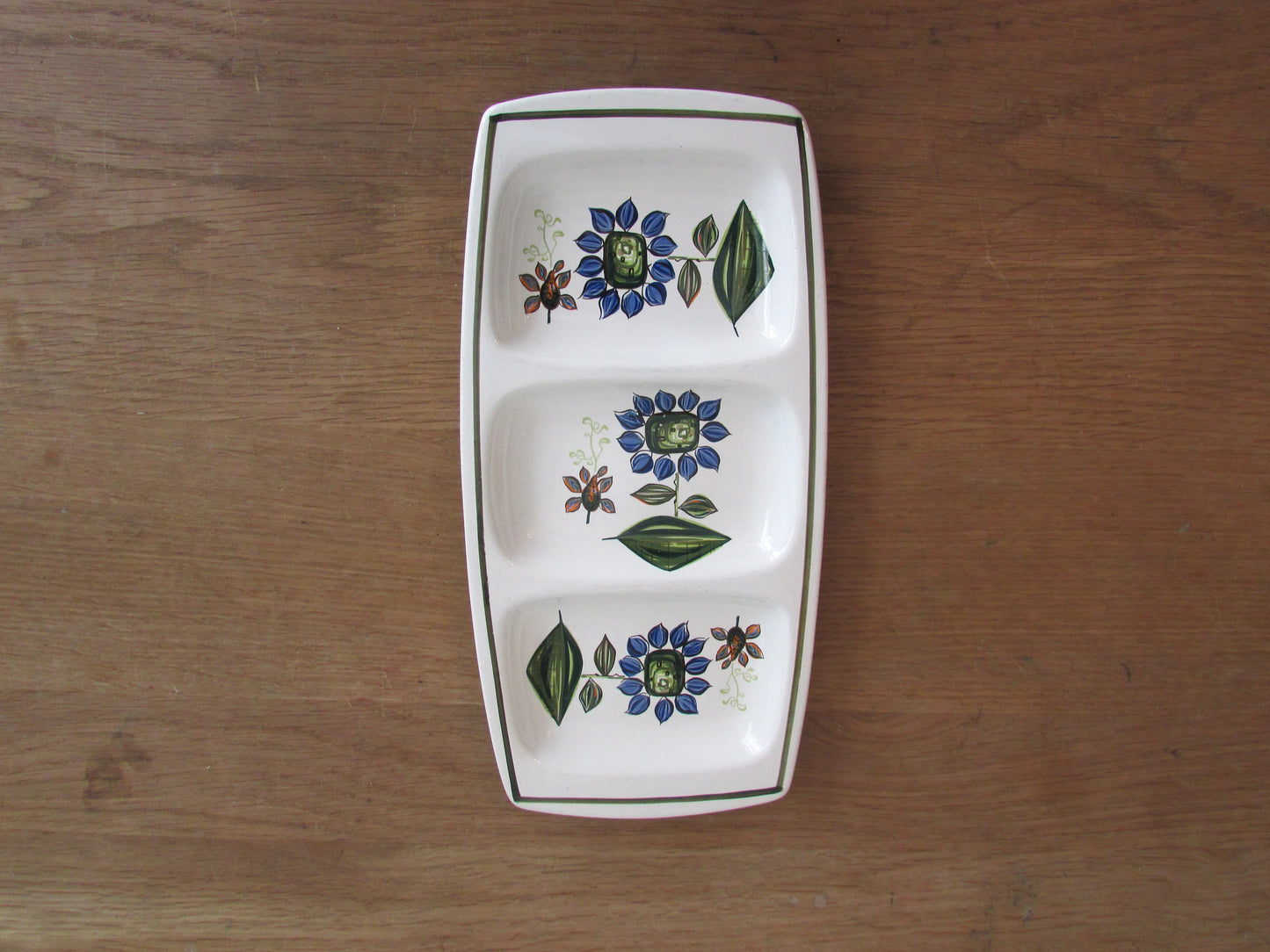 Mid-century Palissy Royal Worcester Casual Tableware blue flower divided snack dish