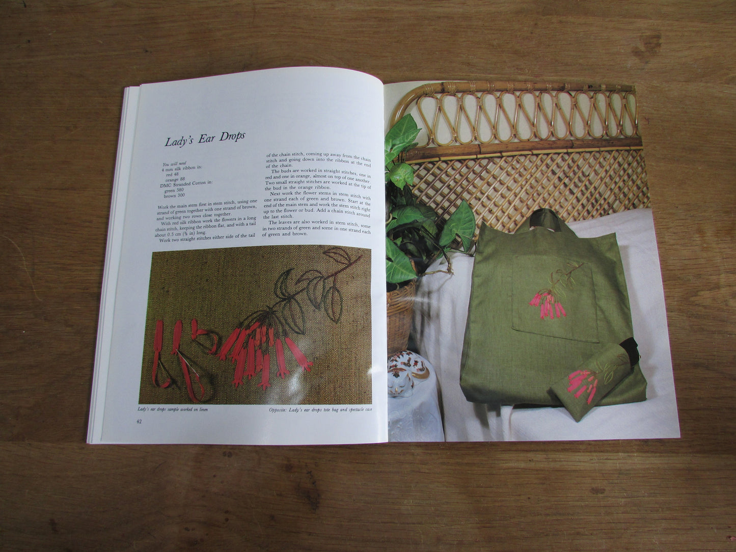 Old-Fashioned Flowers in Ribbons & Threads, by Heather Joynes (Softback, 1995)