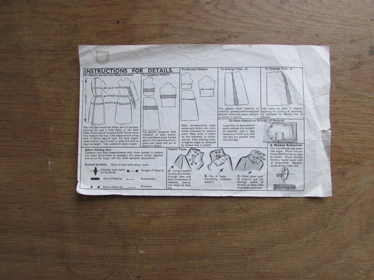 Used 1960s Style Print 1505 sewing pattern for misses' nightdresses, size 8-10 (complete, see description below)