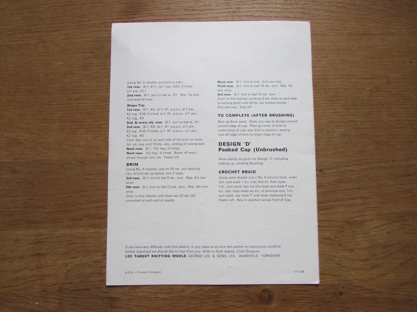 1966 Lee Target 6666 knitting pattern for lady's helmet & hats