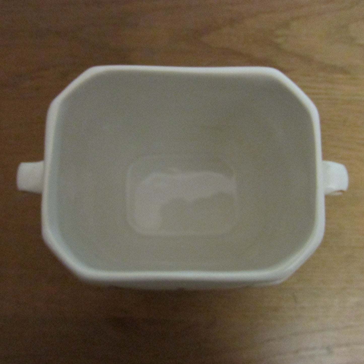 2002 Ringtons by Wade Ceramics commemorative Golden Jubilee tea caddy (missing lid)