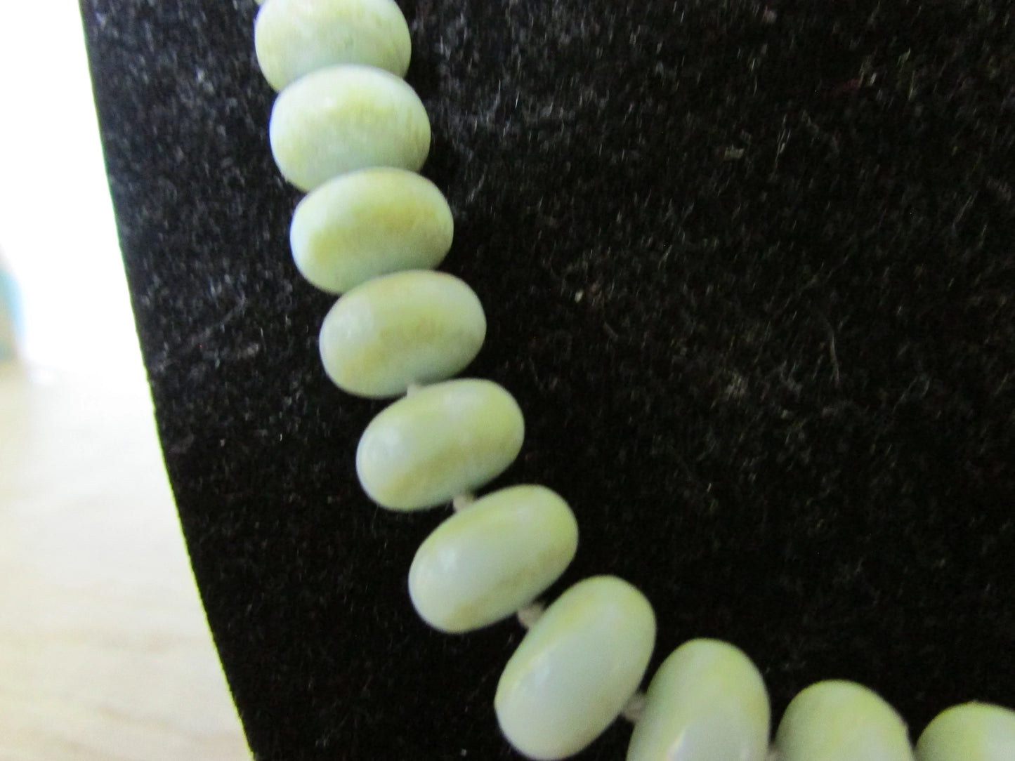 1960s pale green plastic donut bead long necklace