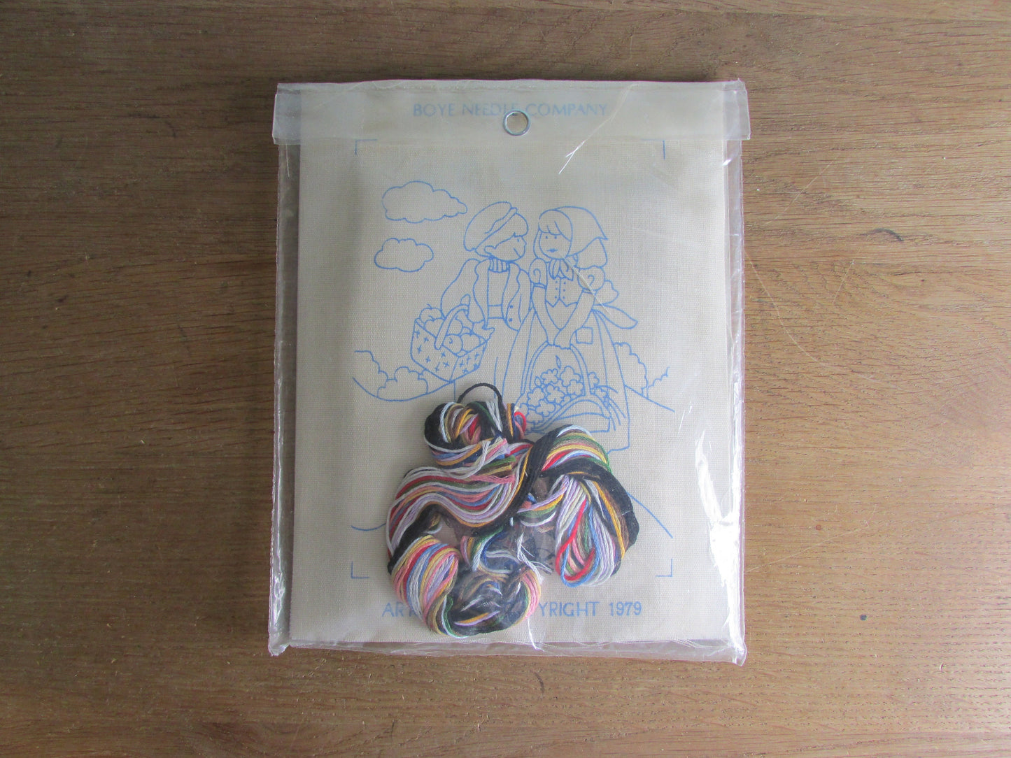 1979 rush 'n' Punch 7908 punch loop 'Baskets of Love' embroidery kit