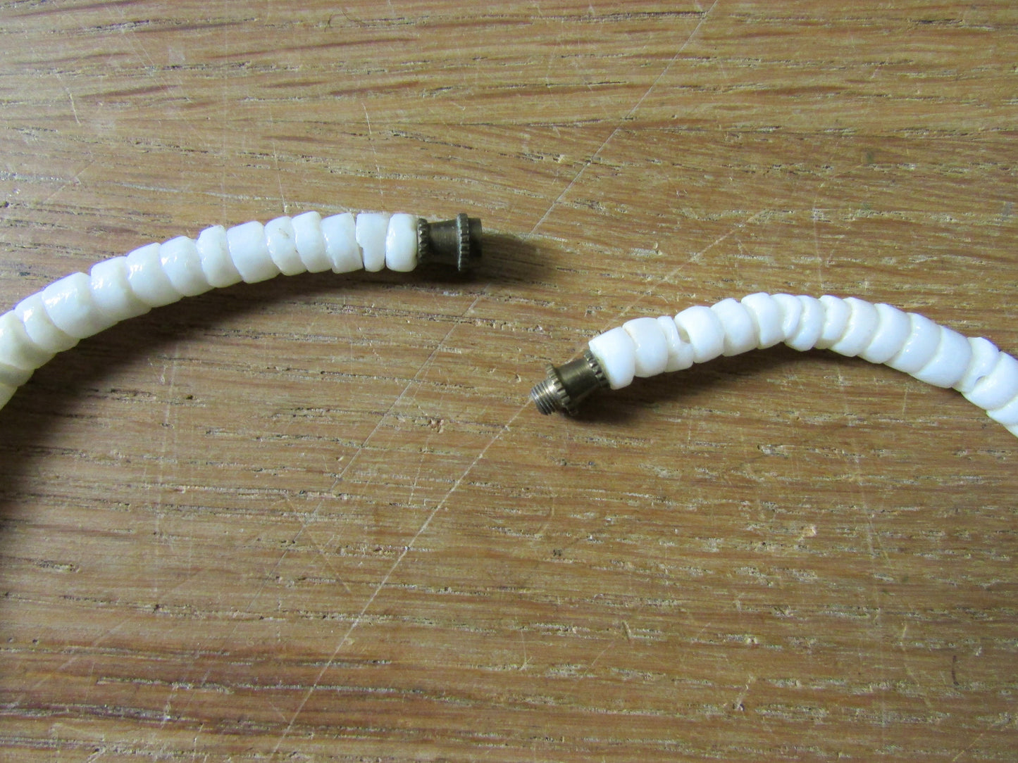 1940s puka twisted sea shell necklace