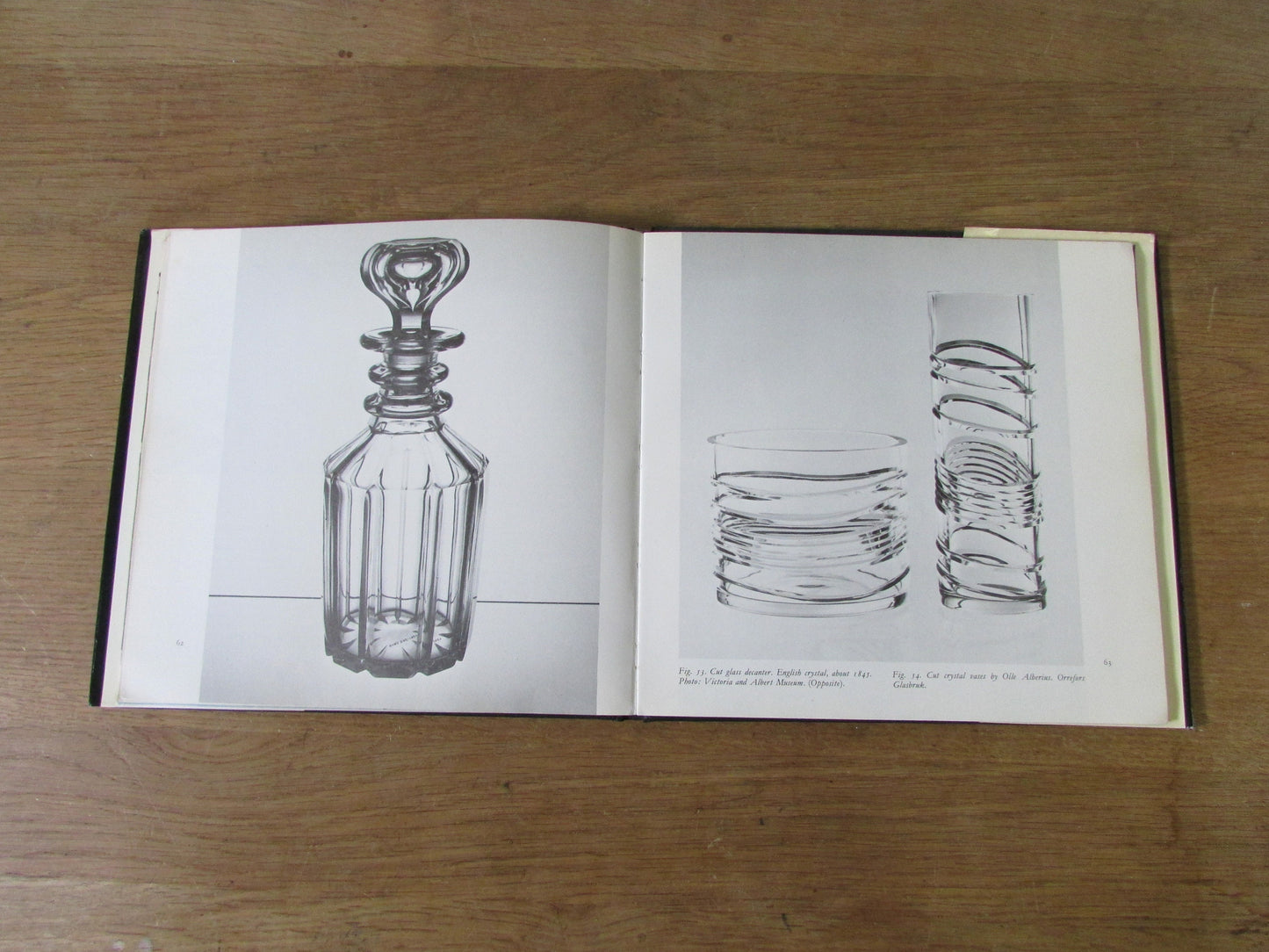 Studio Glassmaking, by Ray Flavell & Claude Smale (Hardback, 1974)