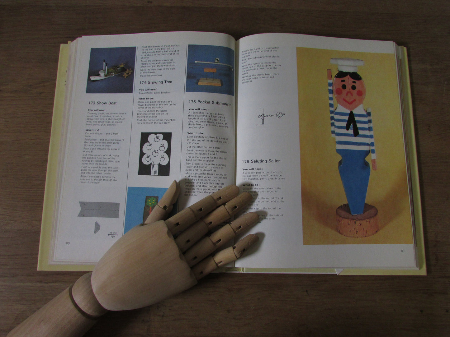 365 Games to Make and Play, by Jac Remise, & Jane Reid (Hardback, 1979)