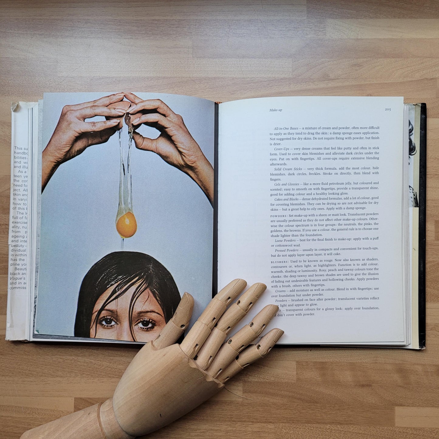 Vogue Body and Beauty Book, by Bronweth Meredith (Hardback, 1982)
