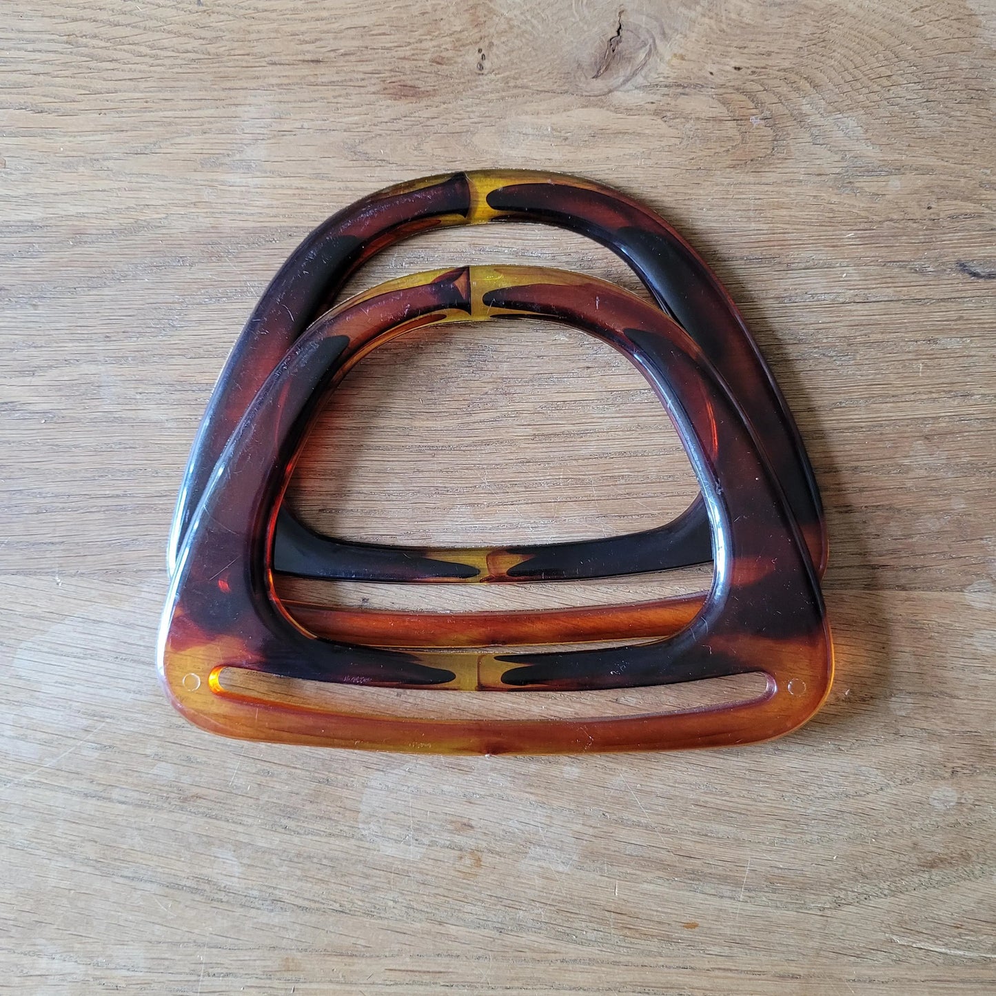 Pair of faux amber plastic tortoiseshell D-shaped handbag/purse handles