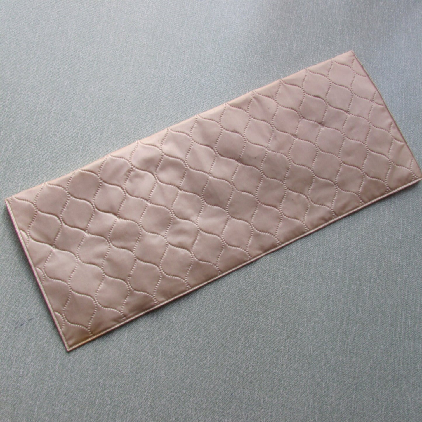 1950s Aris "For your pretty Beaumist gloves" plastic glove pouch packaging only