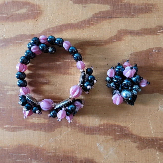 1950s pink & black glass cluster bead stretch cuff bangle and matching brooch