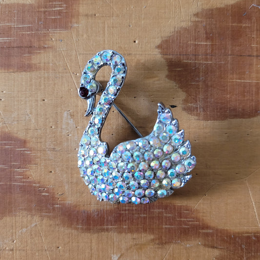 Vintage diamante swan brooch with contrast eye stone