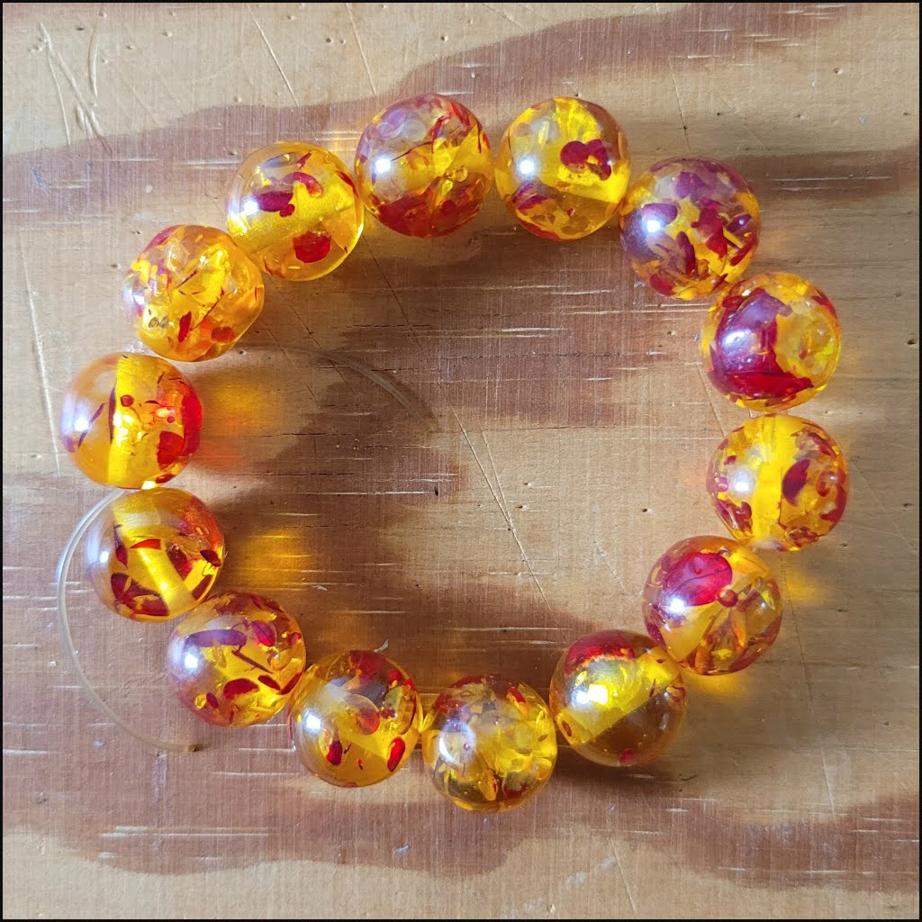 Y2K amber crushed ice effect acrylic bead stretch bracelet
