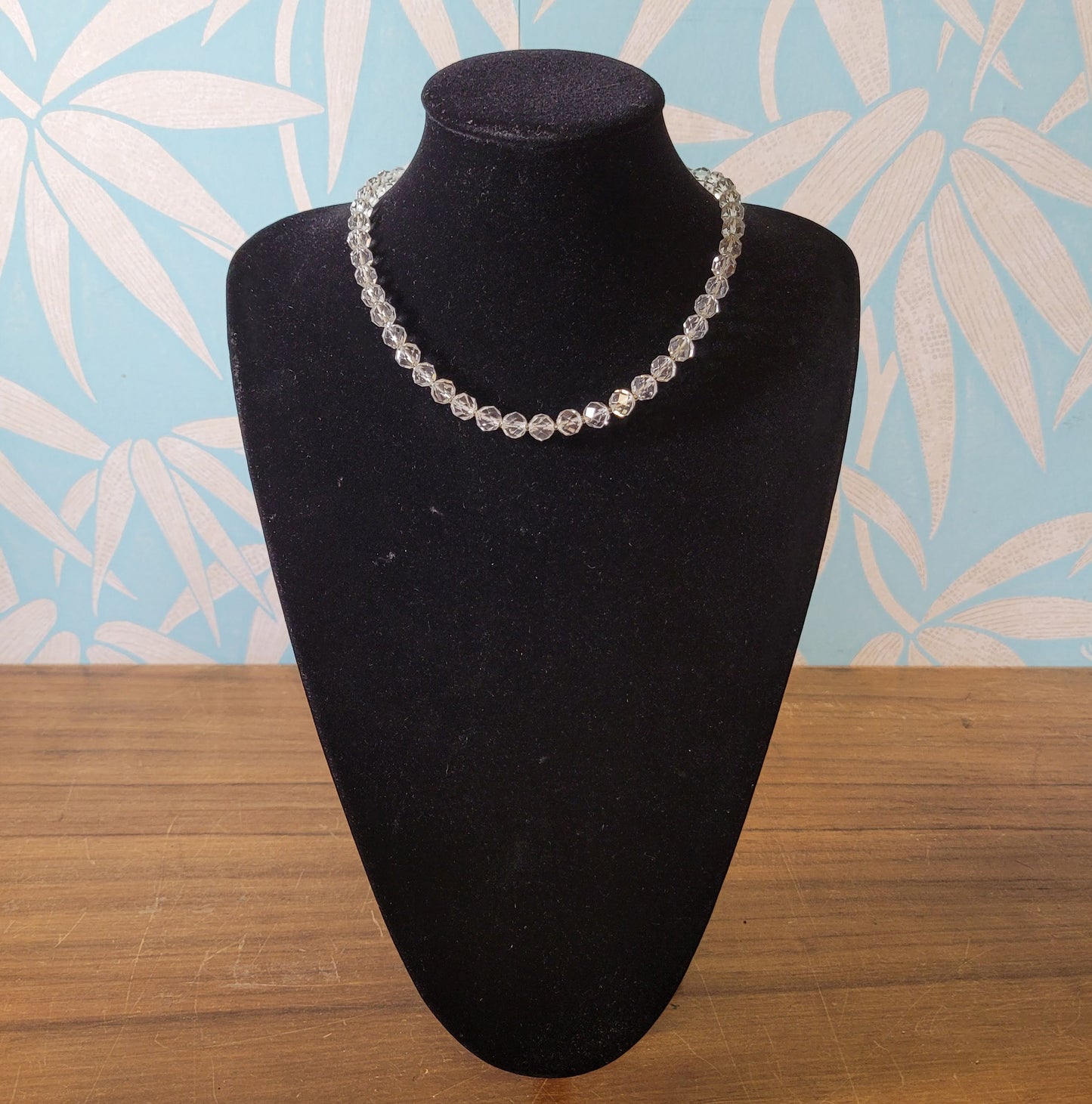 1950s clear faceted glass crystal bead necklace