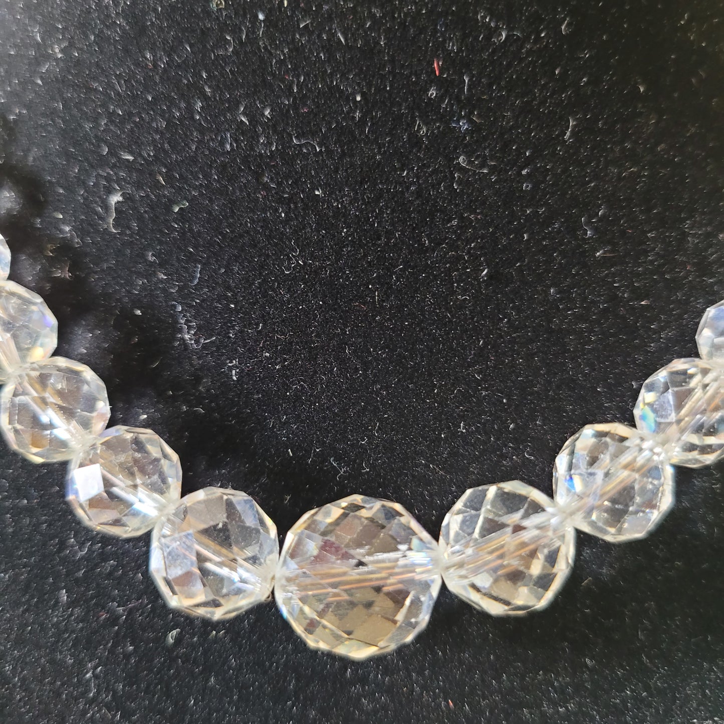 1950s faceted clear glass graduated bead necklace