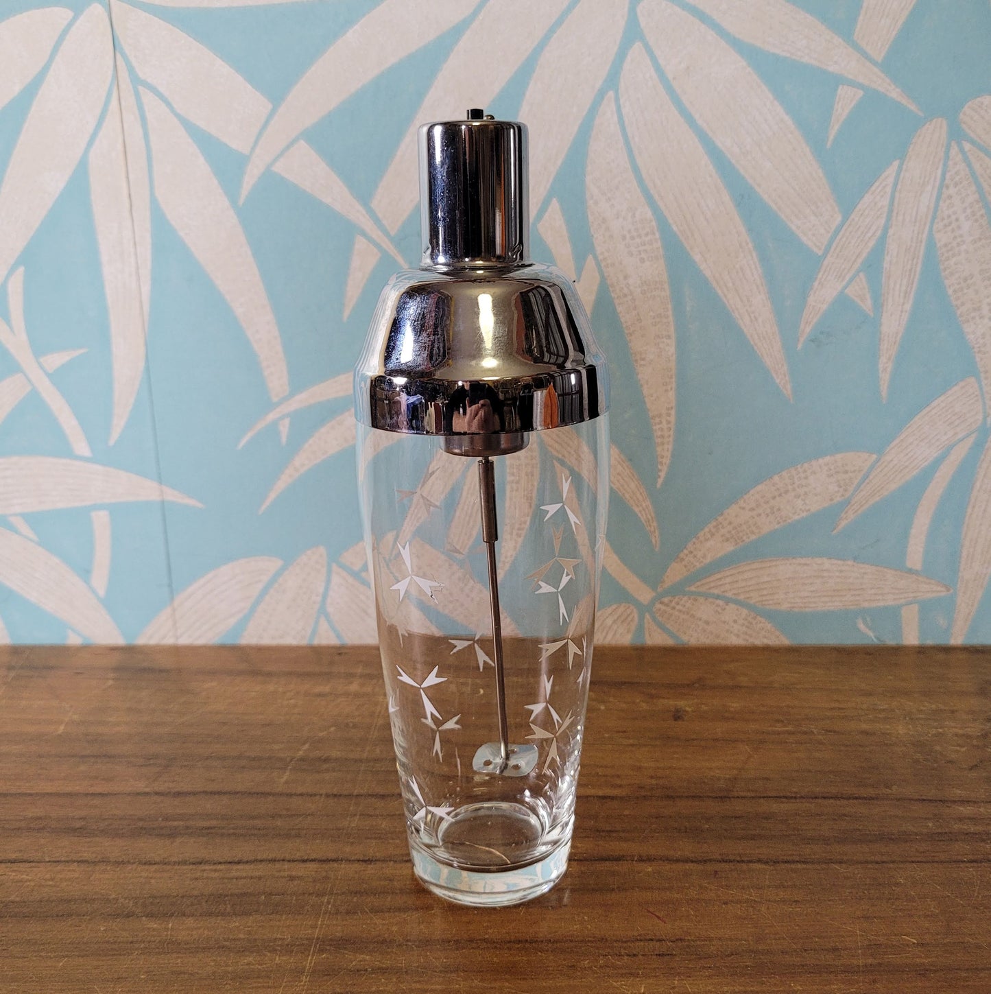 1960s battery-operated glass & chrome cocktail shaker with allover atomic design