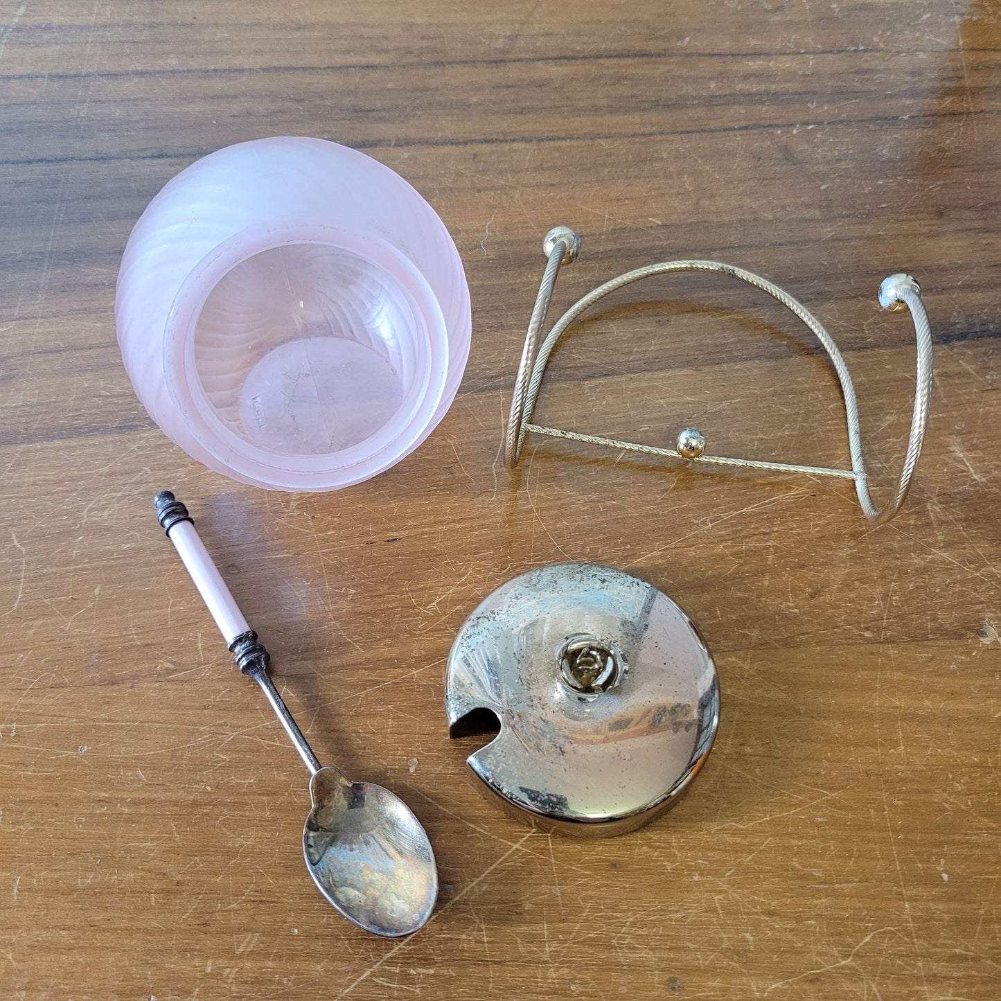 Pair of rare 1970s rose pink glass preserve jars with gold-tone stands & lids