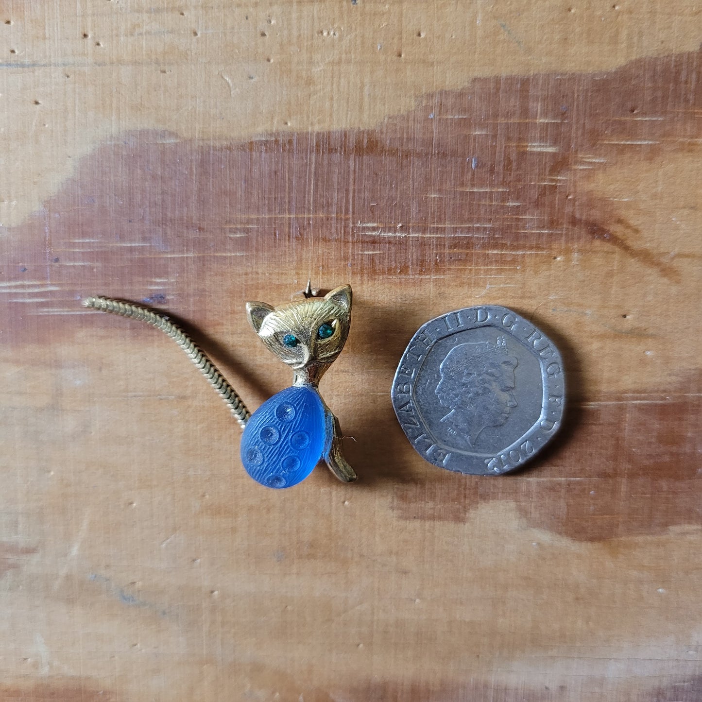 1960s Ges Gesch, Germany gold-tone blue glass jelly belly kitten brooch, stamped