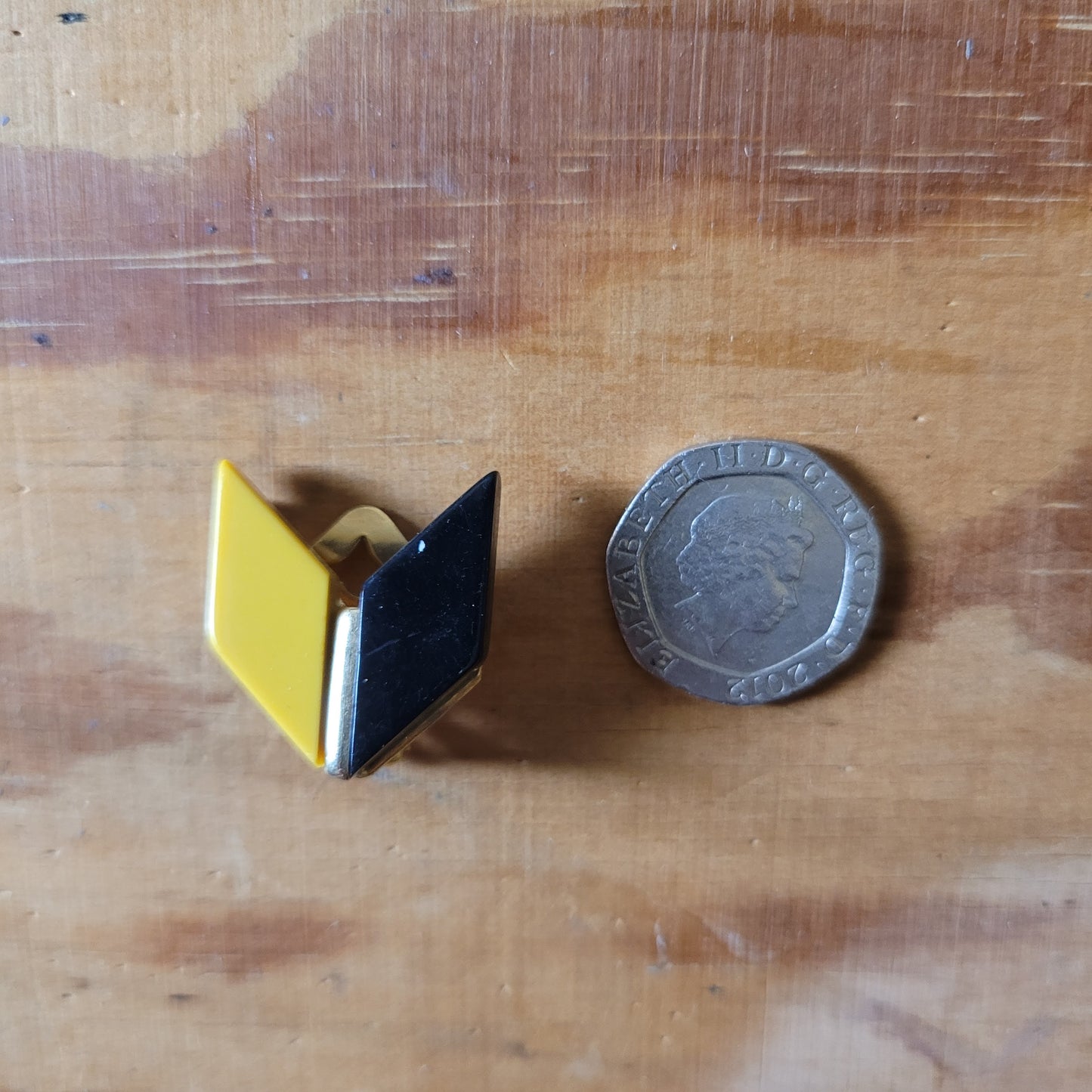 1980s black & mustard angular plastic clip-on earrings