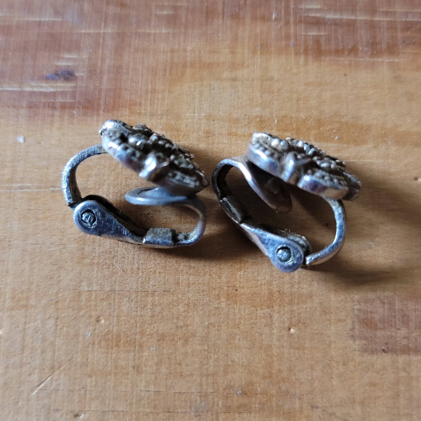 1940s silver-tone marcasite flower clip on earrings