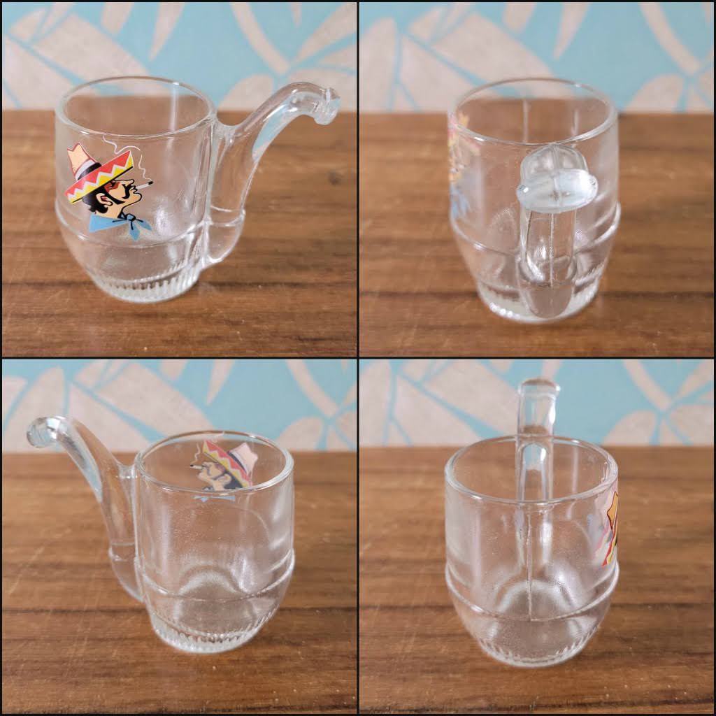 Set of rare 1960s Italian novelty pipe-shaped shot glasses with original packaging