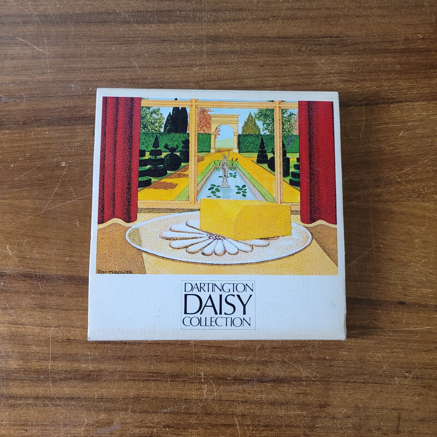 1970s Dartington Daisy Collection butter platter FT214 , designed by Frank Thrower